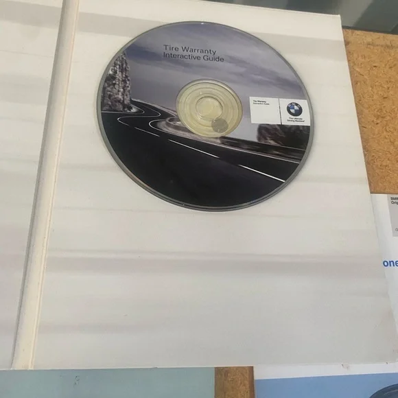 2010 BMW X5 Owner’s Manual & Case with Additional Panphlets